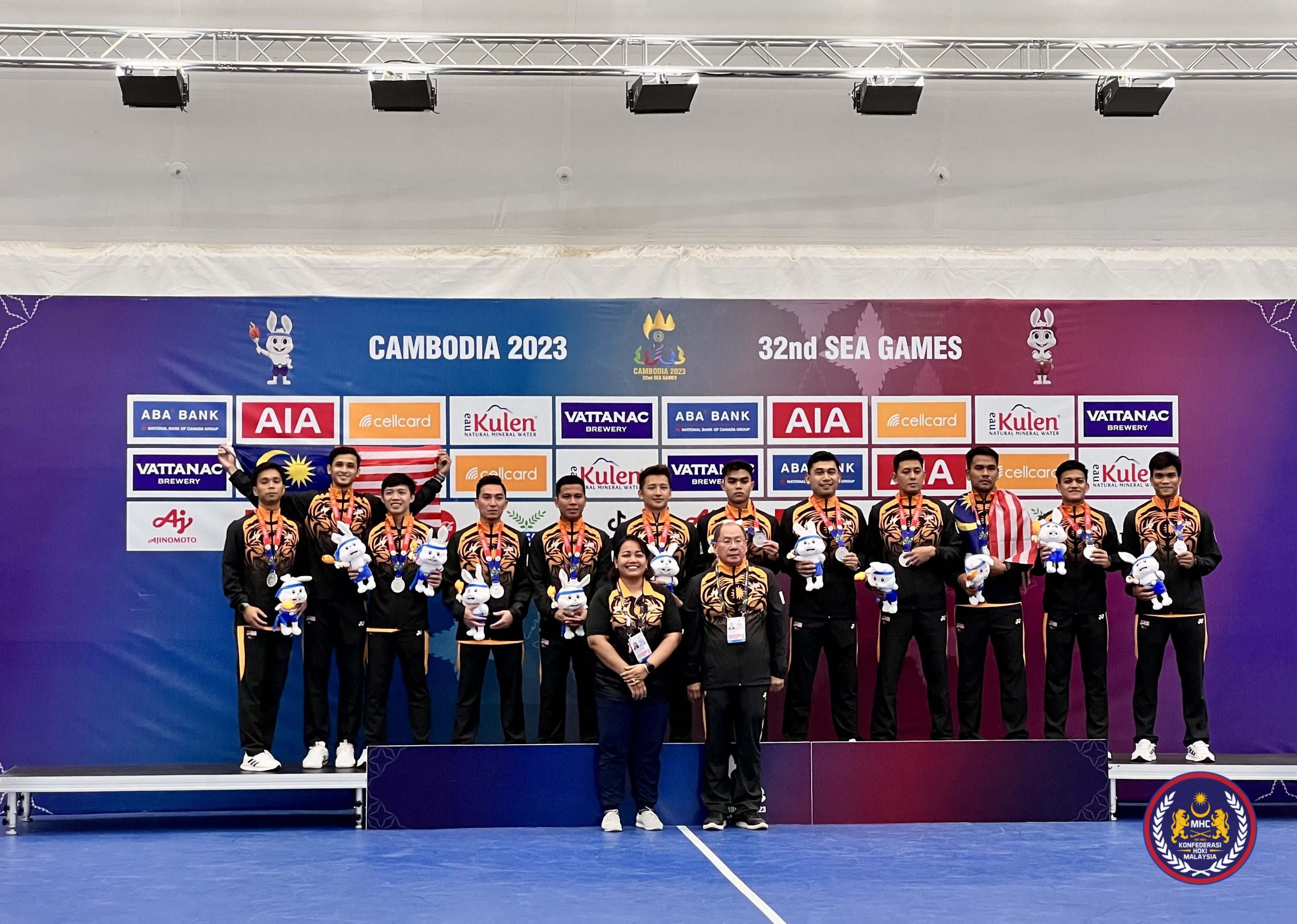 IMG 3981 scaled - Malaysia Brings Home the Silver Medal - The National Men's and Women's Indoor Hockey Squad had to settle for bringing home the silver medal, Indoor Hockey Event, SEA Games 2023, Phnom Penh, Cambodia which took place at Dinosaur Park Hall, Chroy Changvar, today,